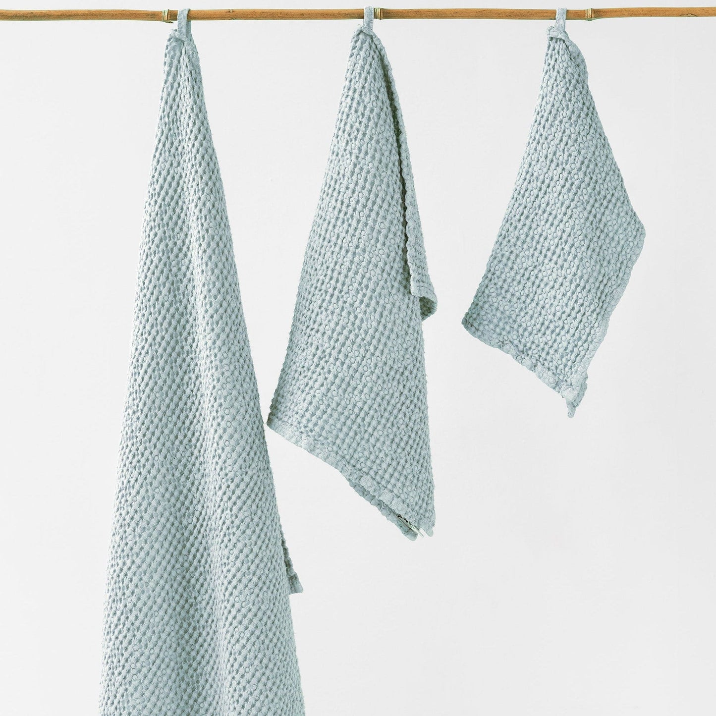 Flax Linen Waffle Bath Towels Set (3 pcs) | Aloes Bath Towels Dusty blue - SHOO-FOO, comfort of natural fibers