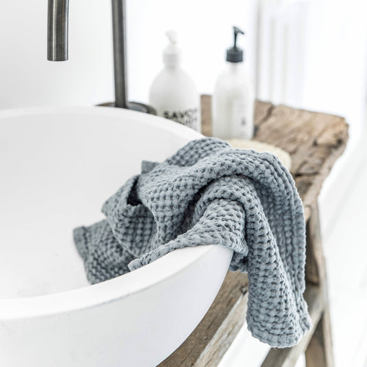 Flax Linen Wafle Bath Towels Set (3-pcs) | Light Gray Flax Linen Waffle Towels Set Light gray - SHOO-FOO, comfort of natural fibers